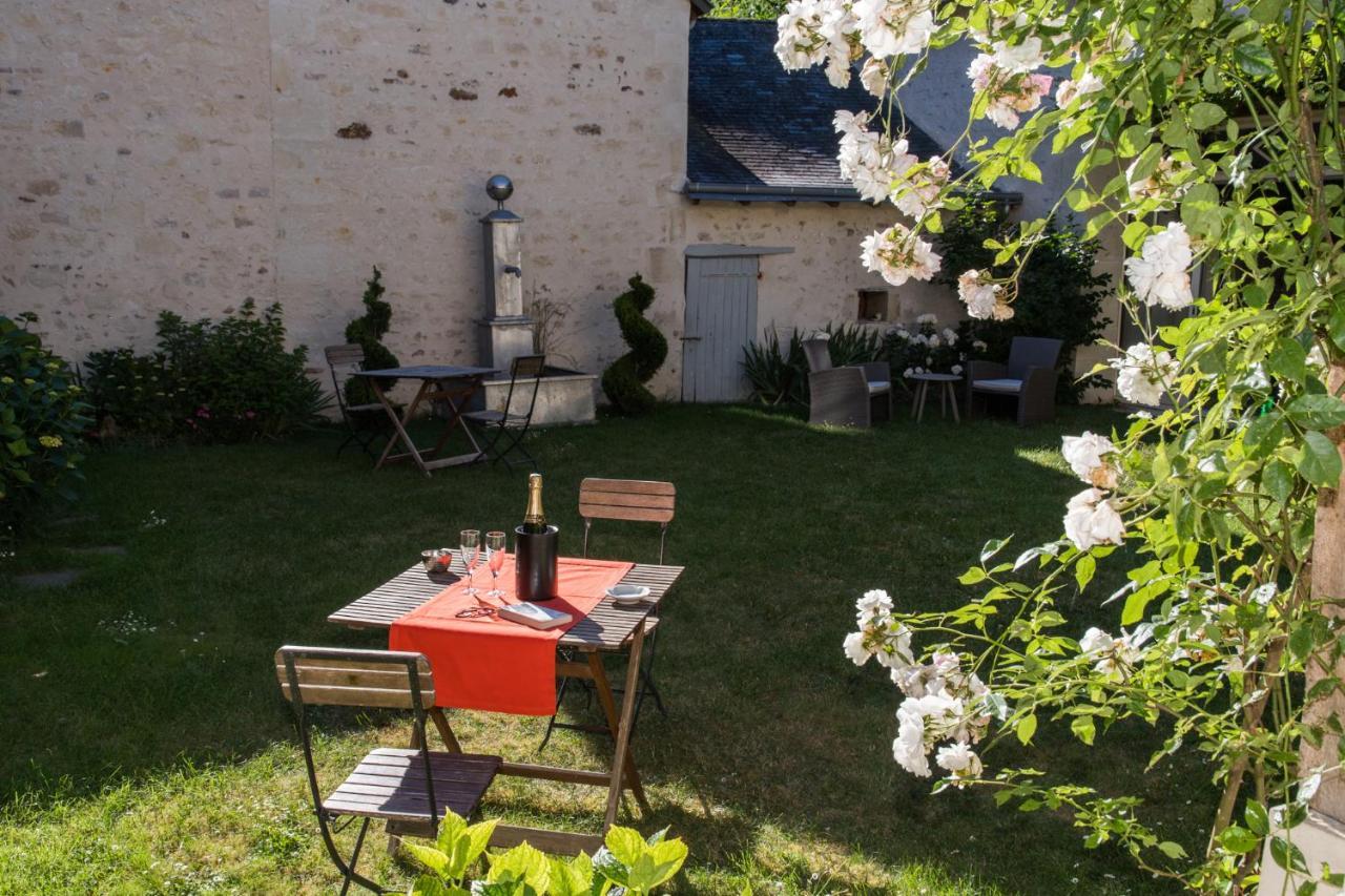 Logis Hotel Restaurant Relais De La Mothe Yzeures-sur-Creuse ภายนอก รูปภาพ