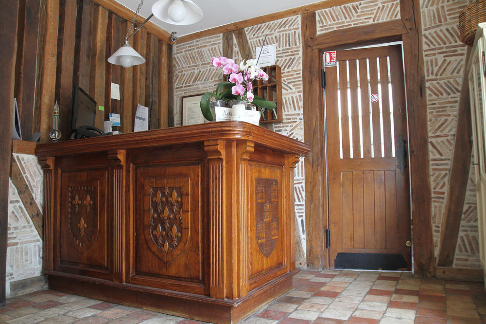Logis Hotel Restaurant Relais De La Mothe Yzeures-sur-Creuse ภายนอก รูปภาพ