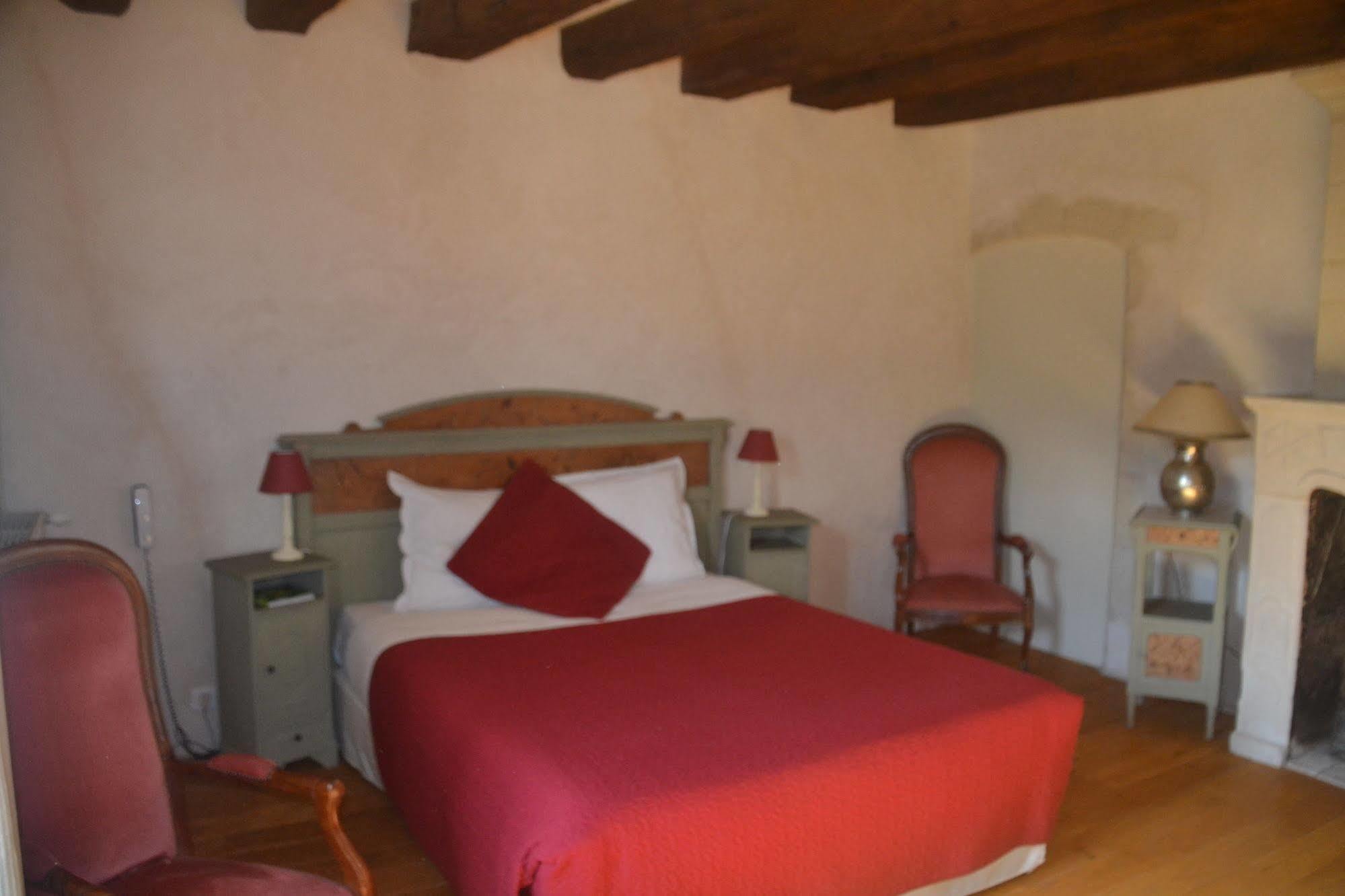 Logis Hotel Restaurant Relais De La Mothe Yzeures-sur-Creuse ภายนอก รูปภาพ